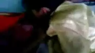 أول مشاركة زوجة خجولة في جماع جماعي صريح