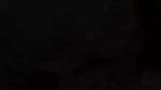 صديقة المراهقة لا تستطيع الحصول على ما يكفي من الجنس العنيف والقضيب السميك