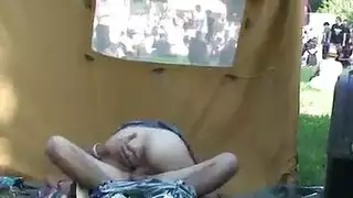 في حفل ونوادي