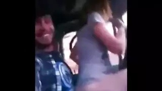 محطة شاحنات شرجية: نيك السائقة في شاحنتها