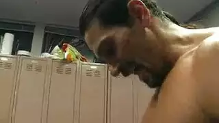 بنت تصرخ بالنيك