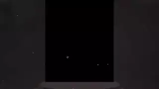 يراقب أمه جسم ناعم