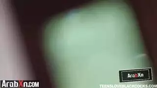 إباحي عرقي قوي: ناديا تأخذ قضيب الأسود المفتول السميك