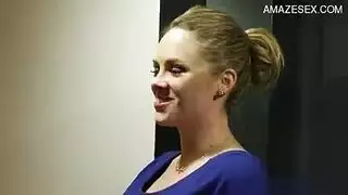 قضيب شركة: المدير يضرب مؤخرة السكرتيرة الضيقة ثم ينيك وجهها