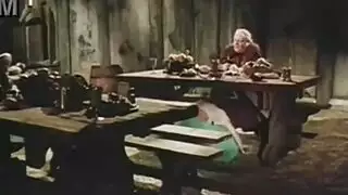 جنس فموي في الشركة: مدير ناضج يحصل على فم مبتل من موظفة مستعدة