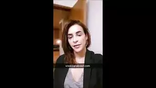 اختراق مزدوج شيميل: فتحات ضيقة وأثداء فاتنة في فيديو صريح